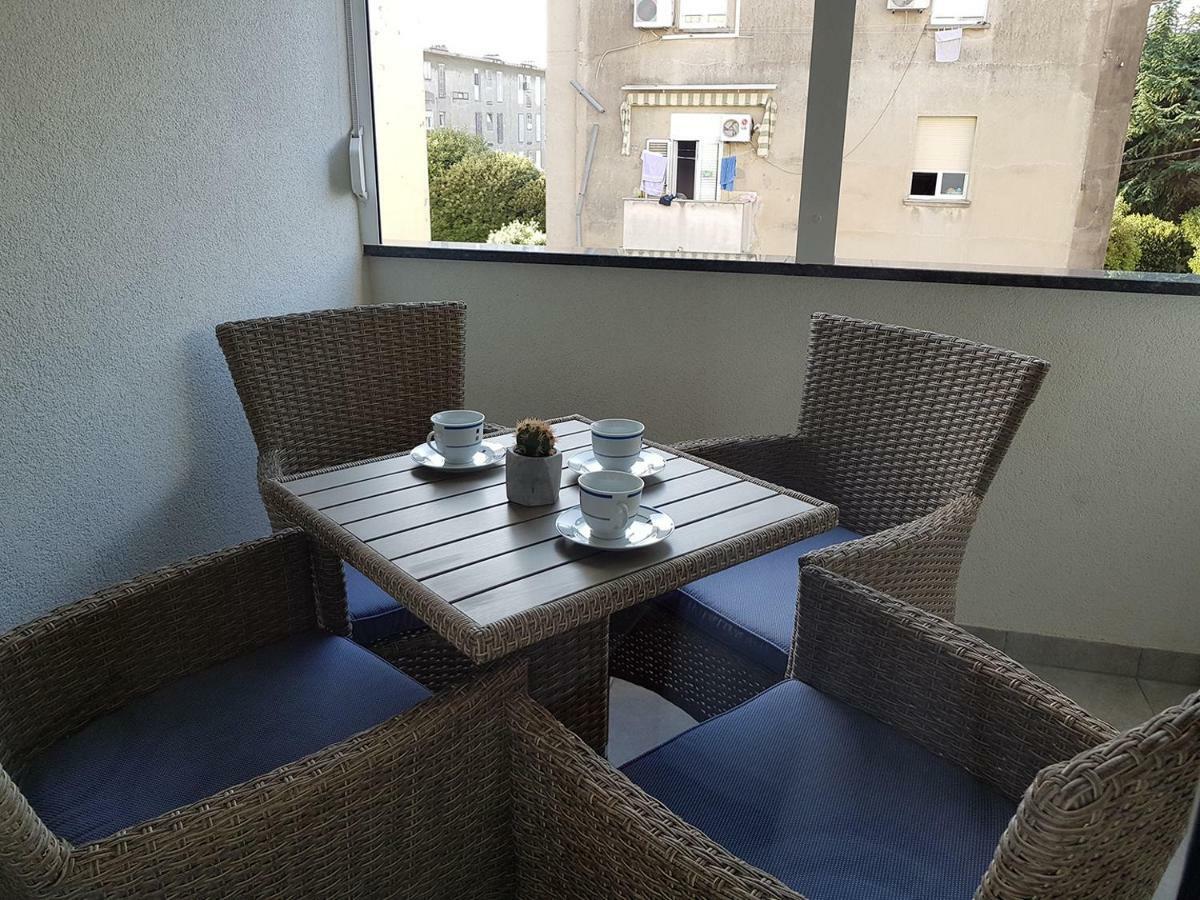 Apartment Domalu Old Town ザダル エクステリア 写真